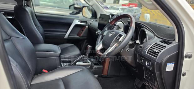 Toyota Land Cruiser Prado 2016 White