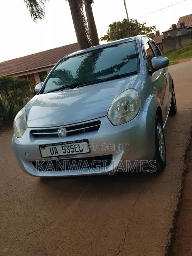 Toyota Passo 1.0 AWD 2010 Silver