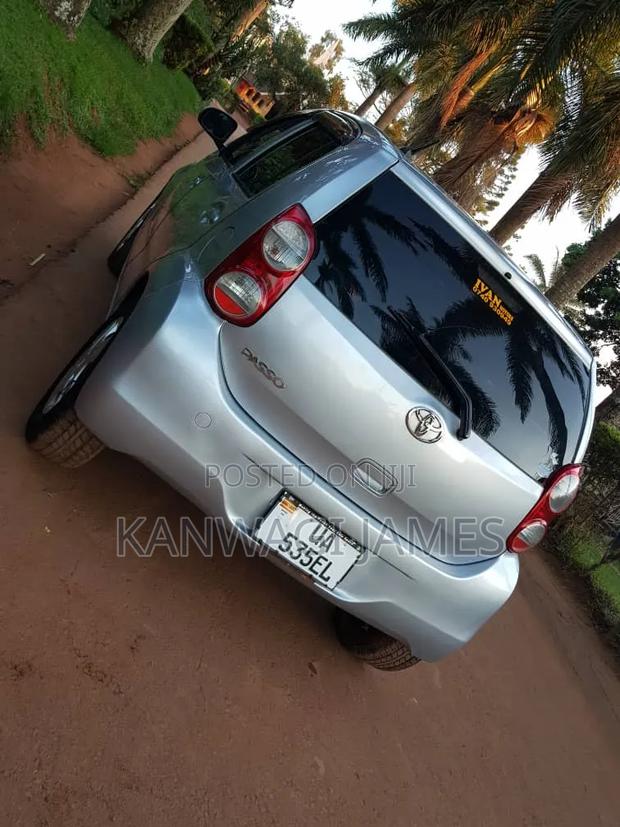 Toyota Passo 1.0 AWD 2010 Silver
