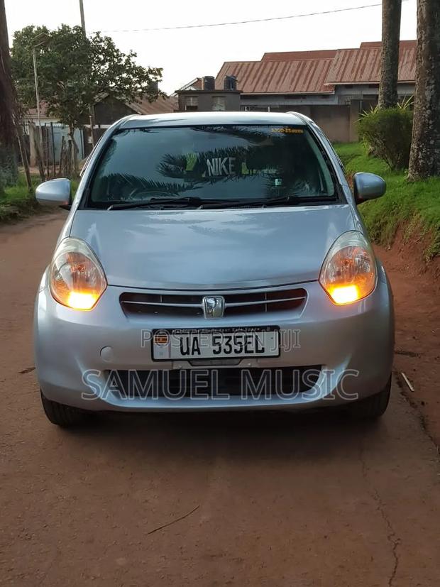 Toyota Passo 1.0 AWD 2010 Silver