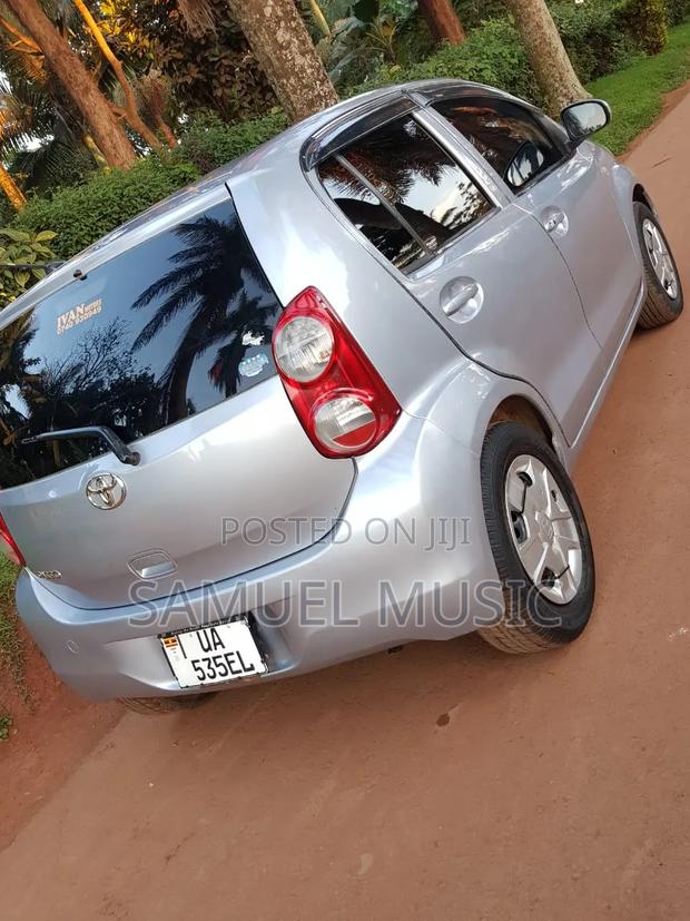 Toyota Passo 1.0 AWD 2010 Silver