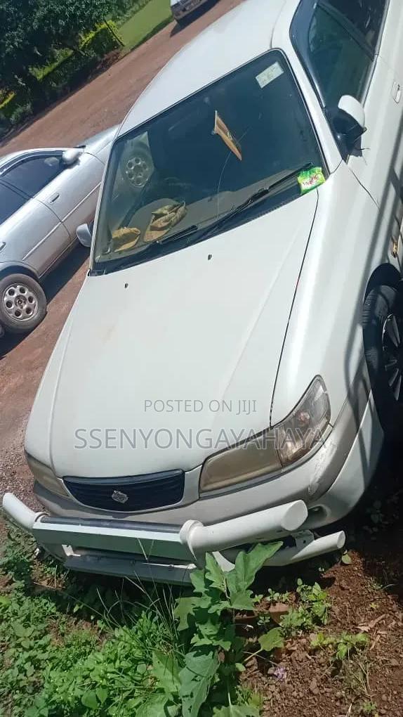Toyota Premio 2001 White