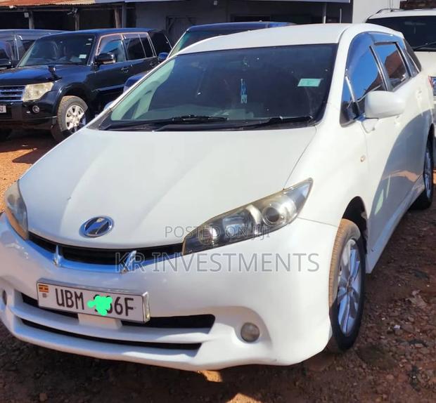Toyota Wish 2010 White
