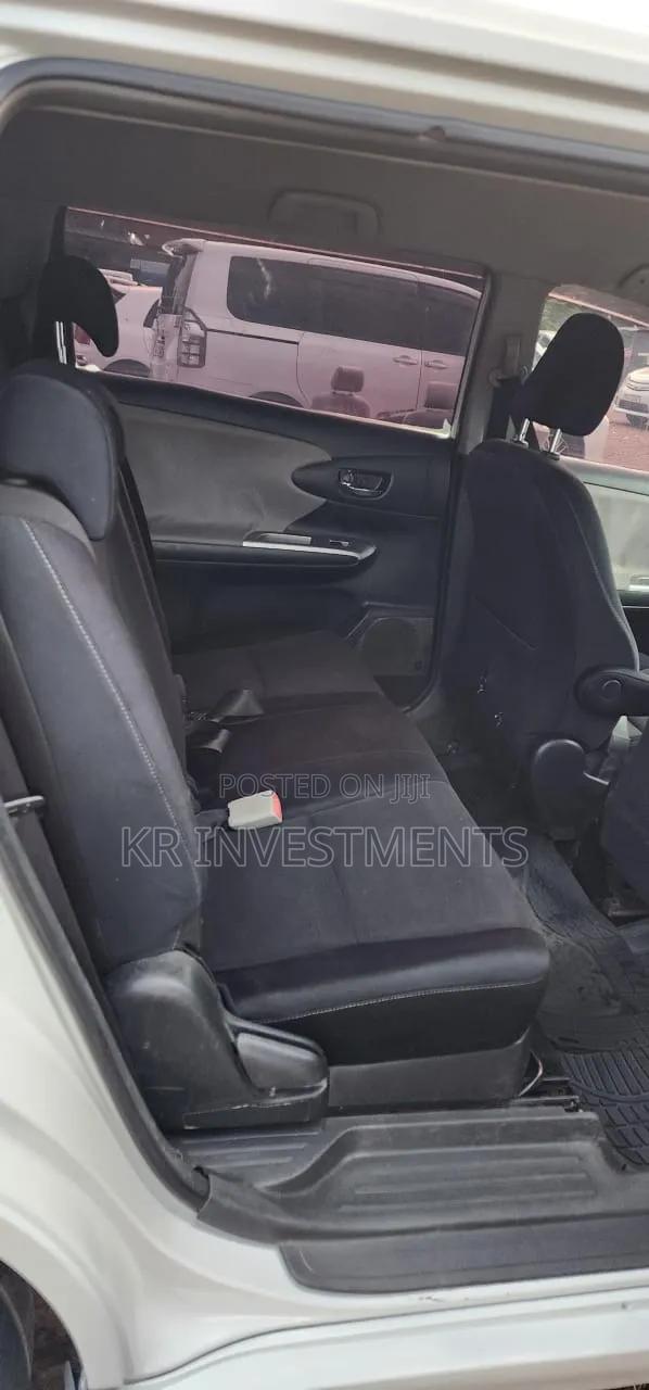 Toyota Wish 2010 White