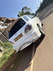Toyota Harrier 2000 White for sale
