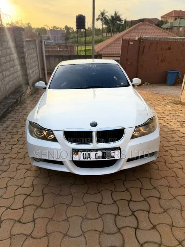 BMW 320i 2006 White