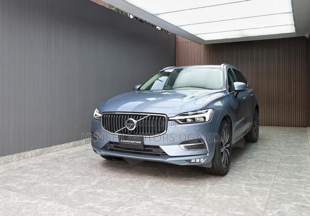 Volvo XC60 2018 Blue