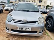 Toyota Sienta 1.5 FWD 2006 Silver for sale