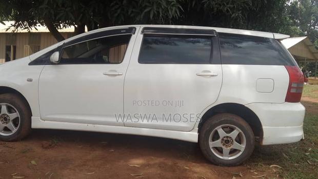 Toyota Wish 2003 White