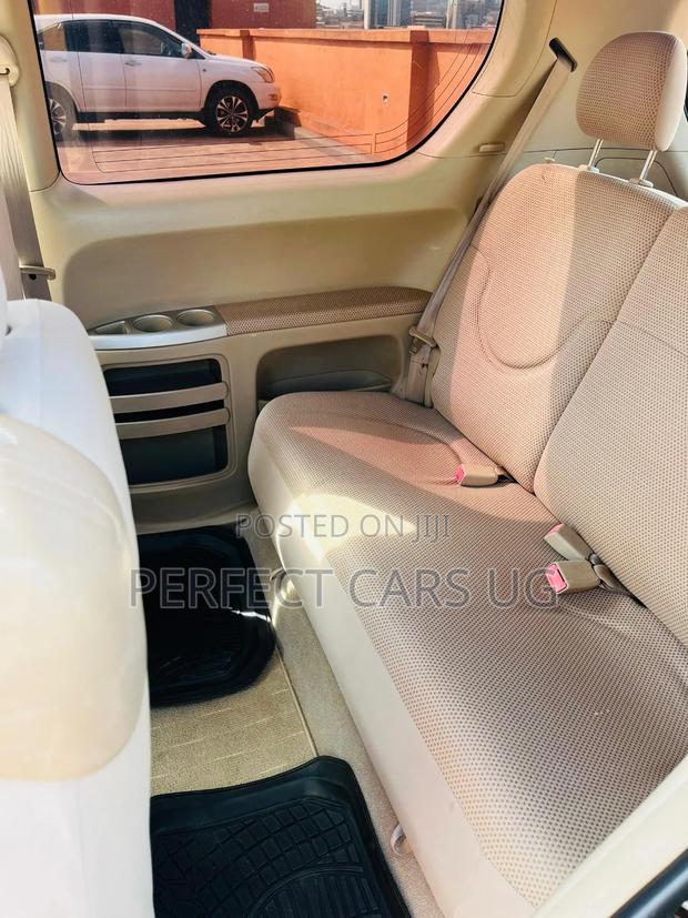 Toyota Porte 1.3 FWD 2007 Silver