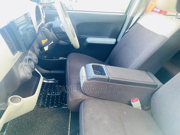 Toyota Passo 1.0 AWD 2012 Black