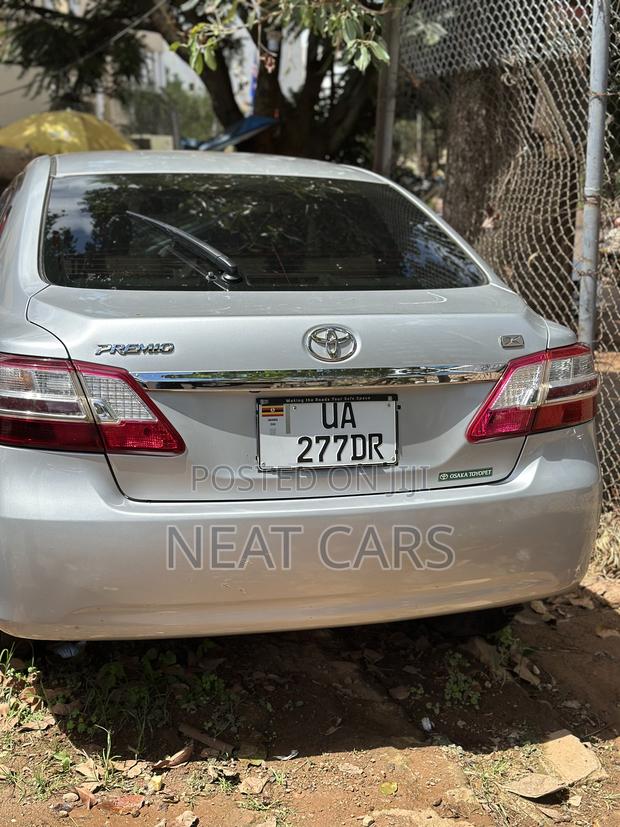 Toyota Premio 1.8 AWD 2010 Silver