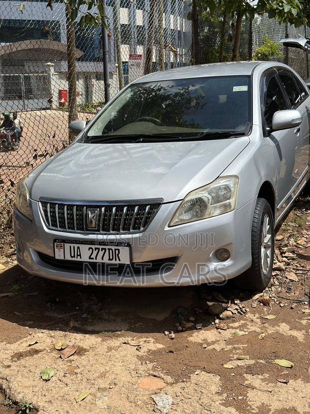 Toyota Premio 1.8 AWD 2010 Silver