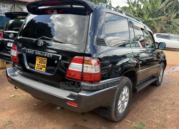 Toyota Land Cruiser 3.0 D-4D C 2006 Black