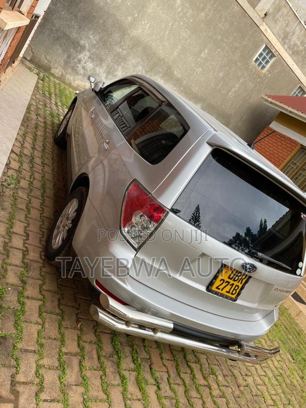 Subaru Forester 2010 Silver