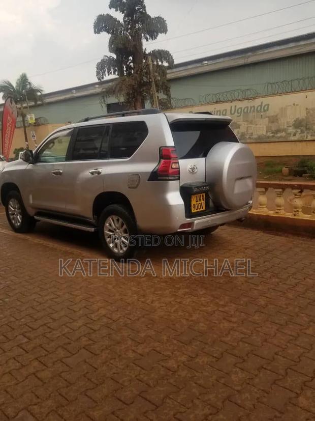 Toyota Land Cruiser Prado 2.8 D-4D 2016 Silver