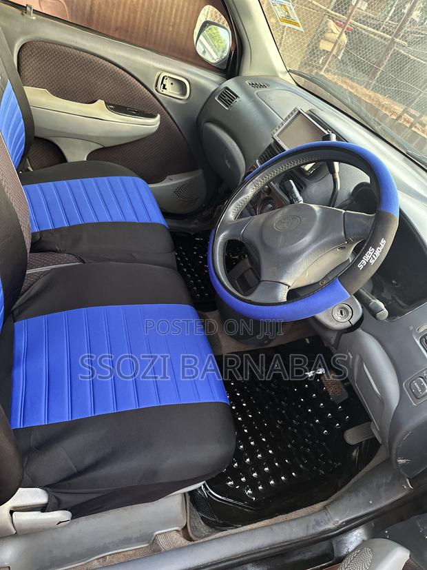 Toyota Raum 1998 Black