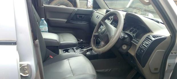 Mitsubishi Pajero 2.0 Pininfarina Automatic 2001 Gray