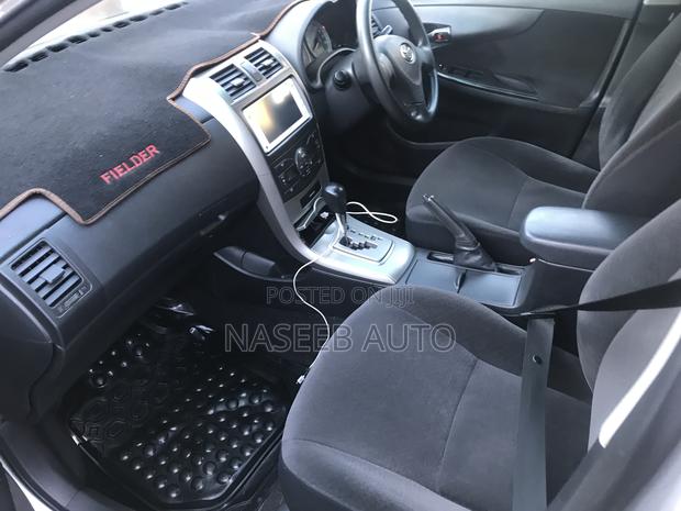 Toyota Corolla Fielder 2010 Silver