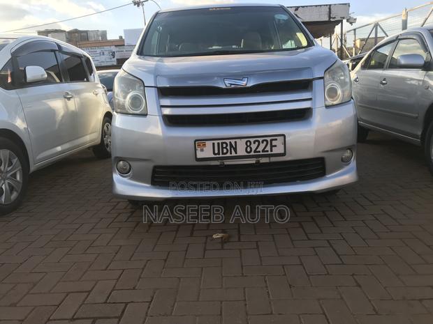 Toyota Noah 2008 Silver