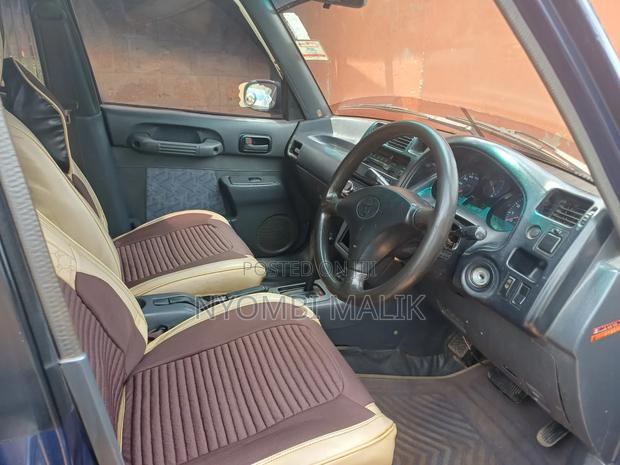 Toyota RAV4 1997 Blue