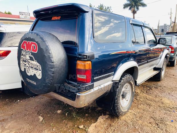 Toyota Hilux Surf 3.0DT 1997 Blue