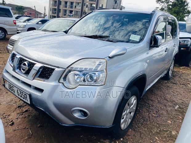 Nissan X-Trail 2.0 Petrol XE 2010 Silver