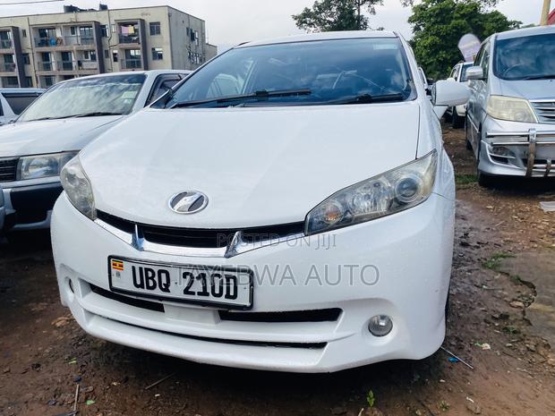 Toyota Wish 2010 White