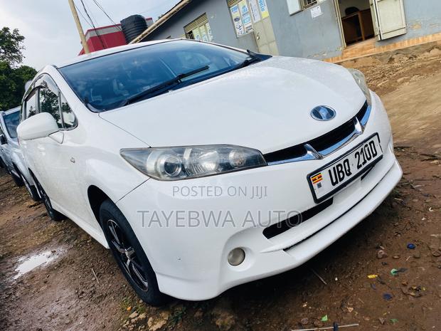 Toyota Wish 2010 White