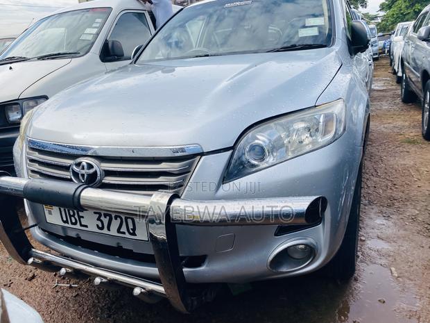 Toyota Vanguard 2008 Silver