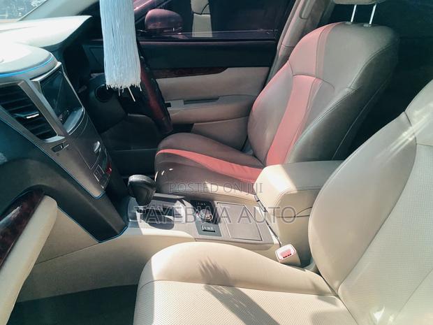 Subaru Outback 2011 Gray