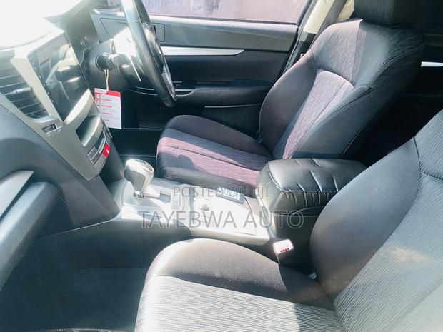 Subaru Legacy 2012
