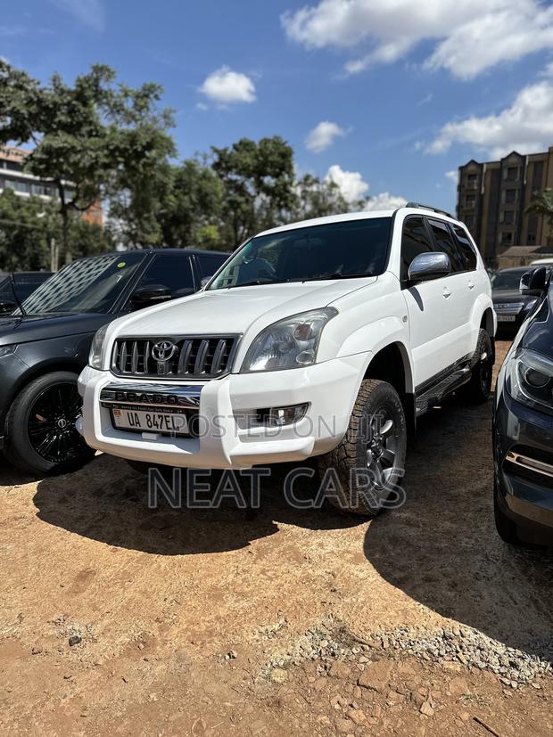 Toyota Land Cruiser Prado 2010 Pearl