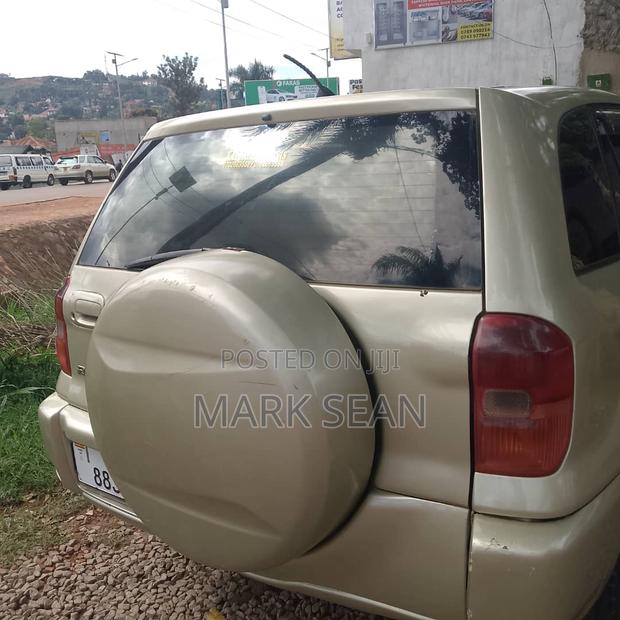 Toyota RAV4 2002 Beige