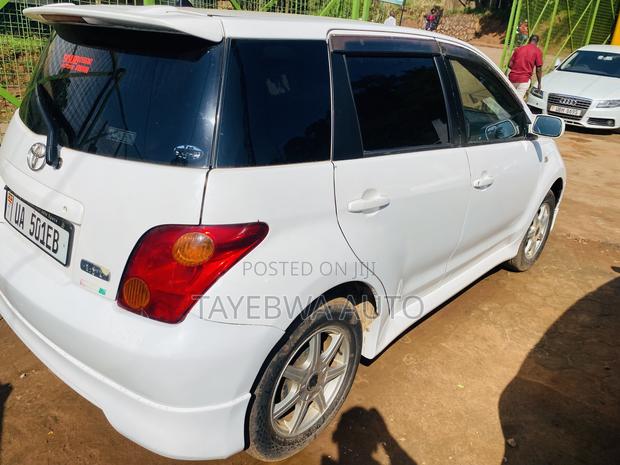 Toyota IST 2005 White