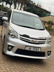 Toyota Noah 2013 Silver for sale