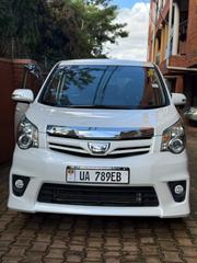 Toyota Noah 2012 White for sale