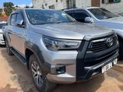 Toyota Hilux SR5 4x4 2018 Silver for sale