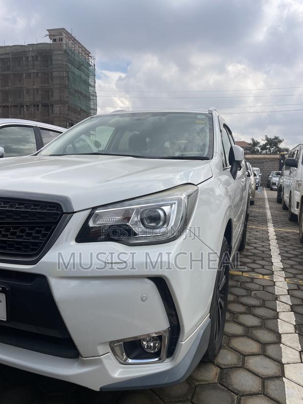 Subaru Forester 2.0XT Premium AWD 2016 White