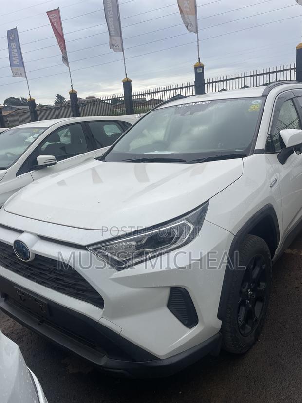 Toyota RAV4 Limited FWD 2020 White