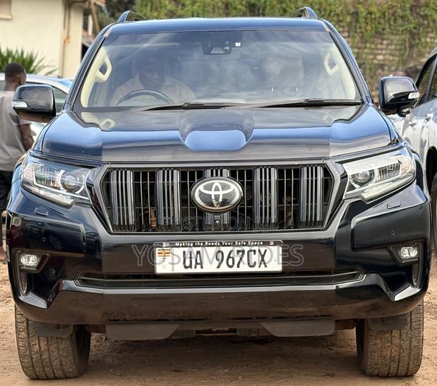 Toyota Land Cruiser Prado 2.8 2019 Black