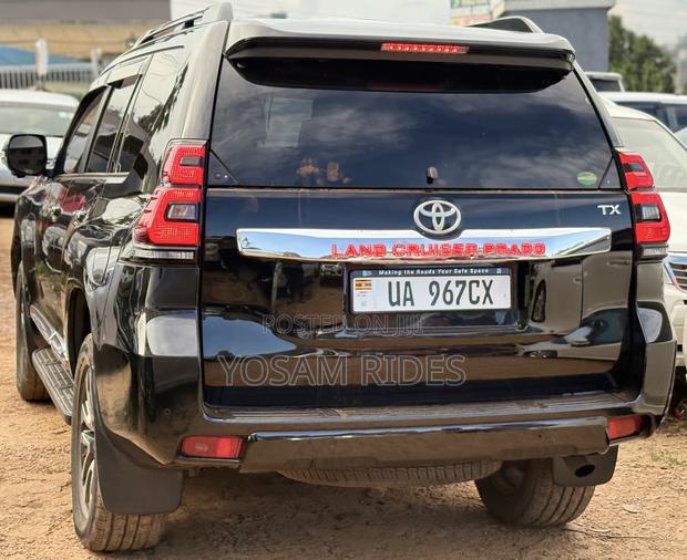 Toyota Land Cruiser Prado 2.8 2019 Black
