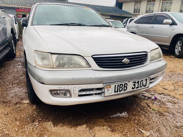 Toyota Corona Premio 2001 White