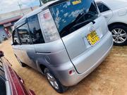 Toyota Sienta 2006 Silver for sale