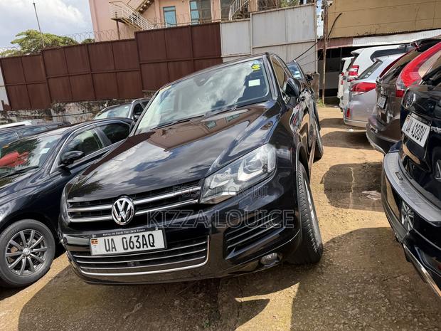 Volkswagen Touareg 2016 Black
