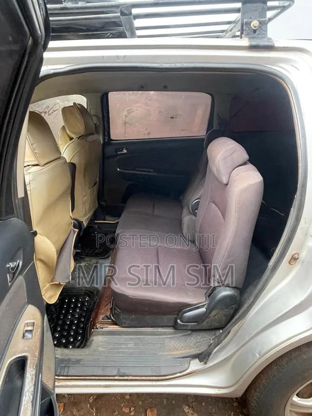 Toyota Wish 2009 Silver