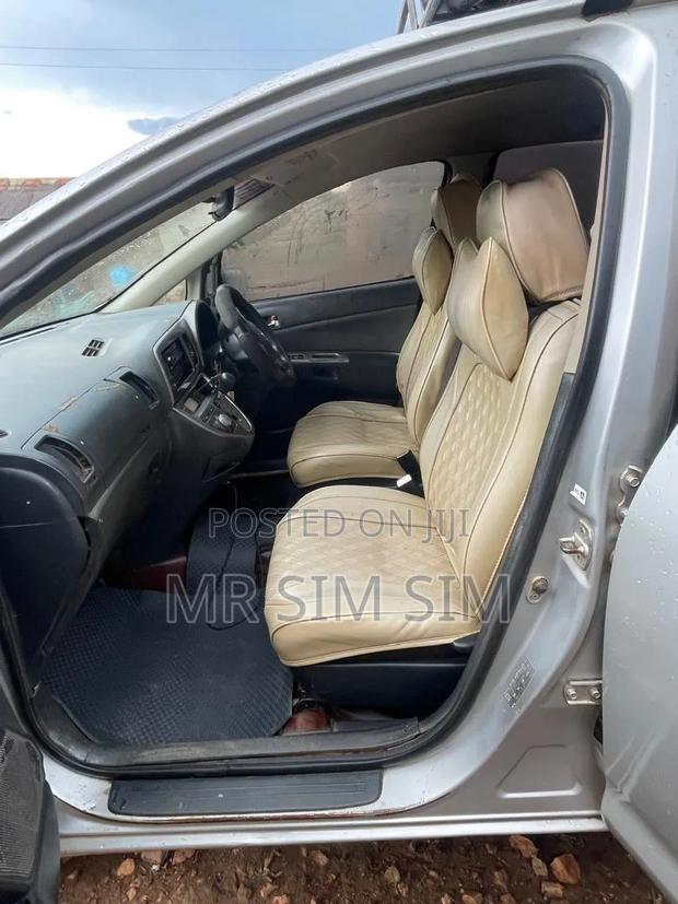 Toyota Wish 2009 Silver
