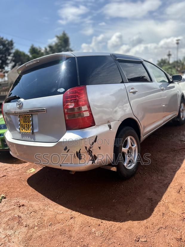 Toyota Wish 2006 Silver