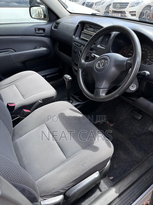 Toyota Probox 2005 Silver