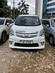 Toyota Noah 2012 Pearl for sale